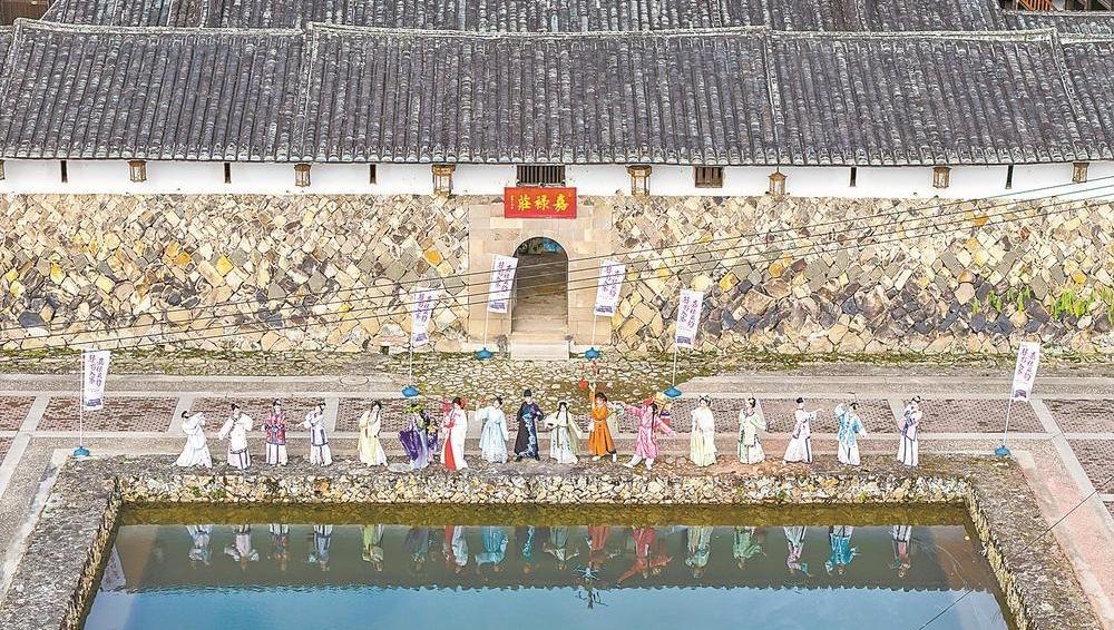 赴一场 春天的约会